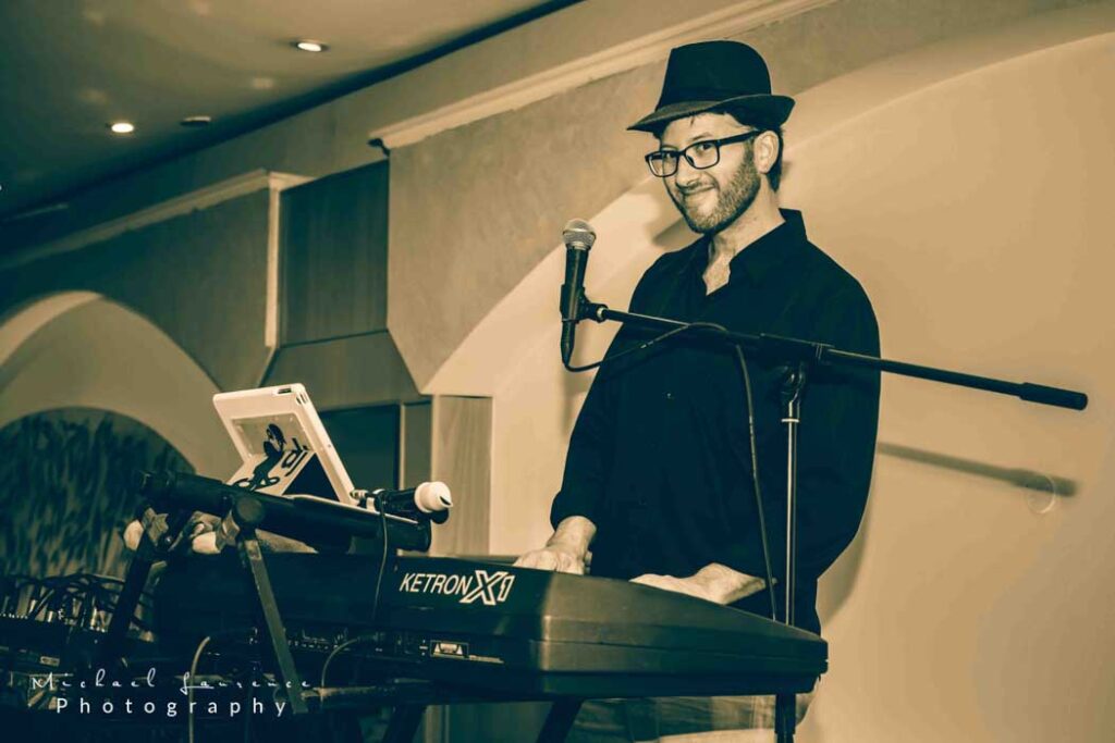 Mishael Music Mishael Dickman