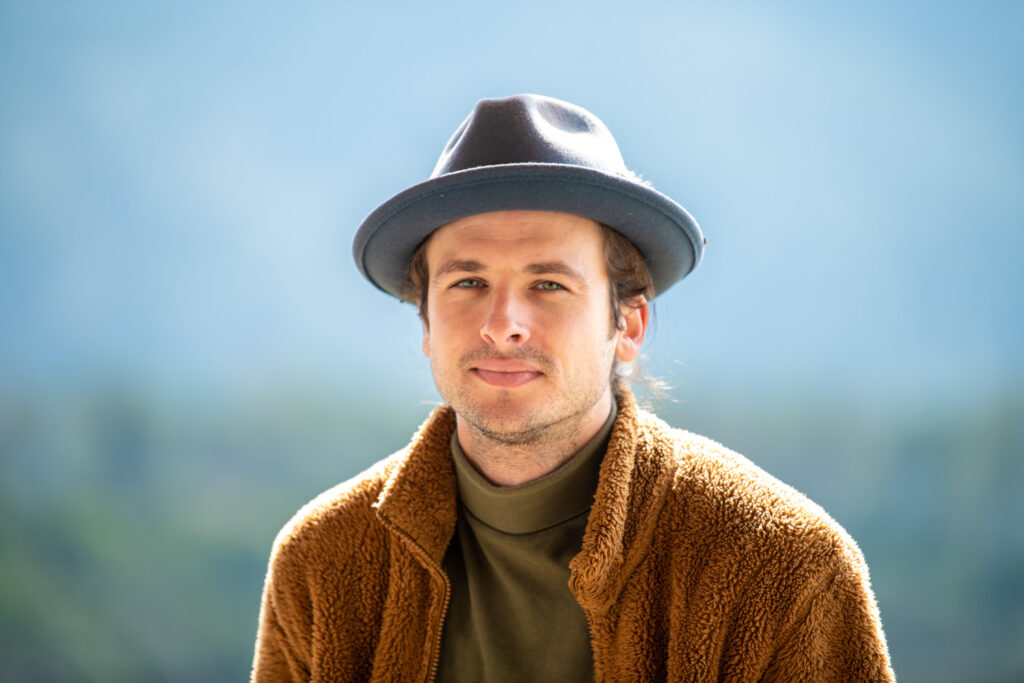 Voices In Israel - Israel Portnoy photography by Michael Katz